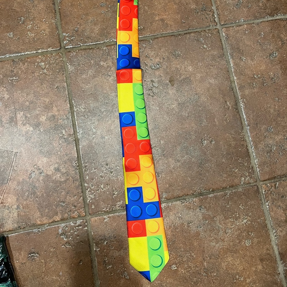 FREE Lego Tetris Building Blocks Novelty neck tie - Picture 6 of 7
